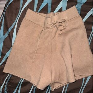 Ellandemm Women's Tan Shorts